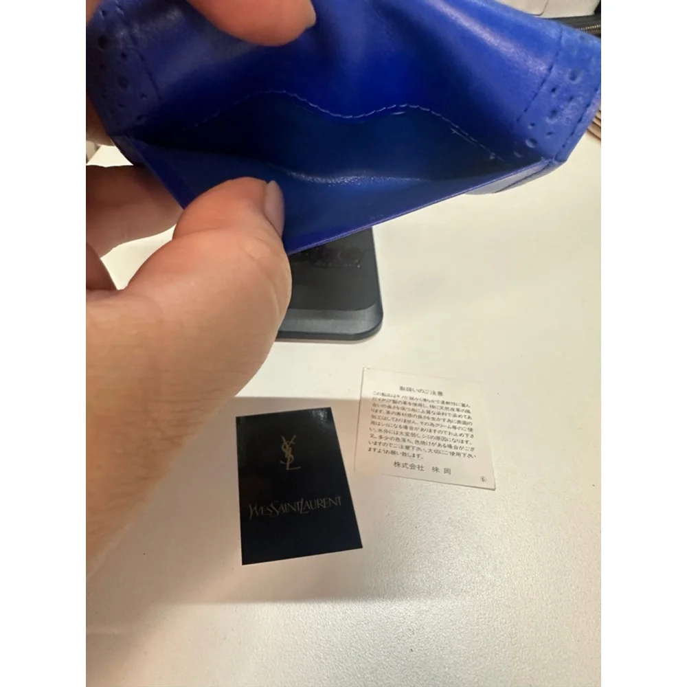 Women's Yves Saint Laurent Blue Leather Key Holder - Picture 6 of 10